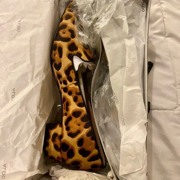 ALDO Vigoma Leopard Print Loafers size 7.5M - Picture 2 of 4